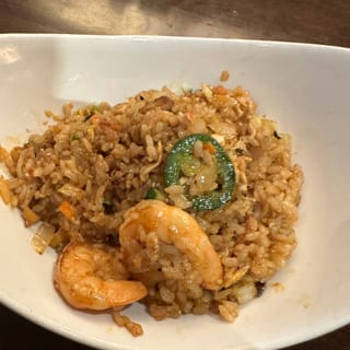 Spicy seafood fried rice
